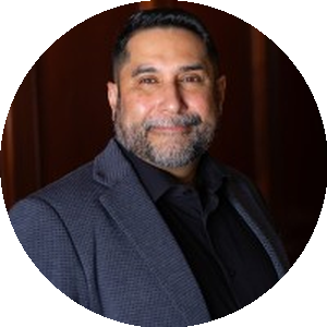 Headshot of Karolo Aparicio