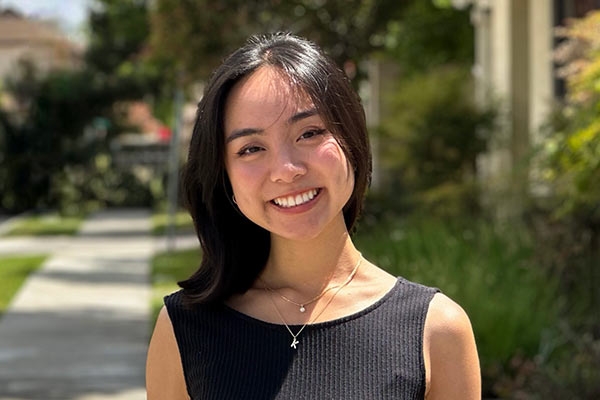 Post-Baccalaureate Health Professions Program alumna Kim Nguyen