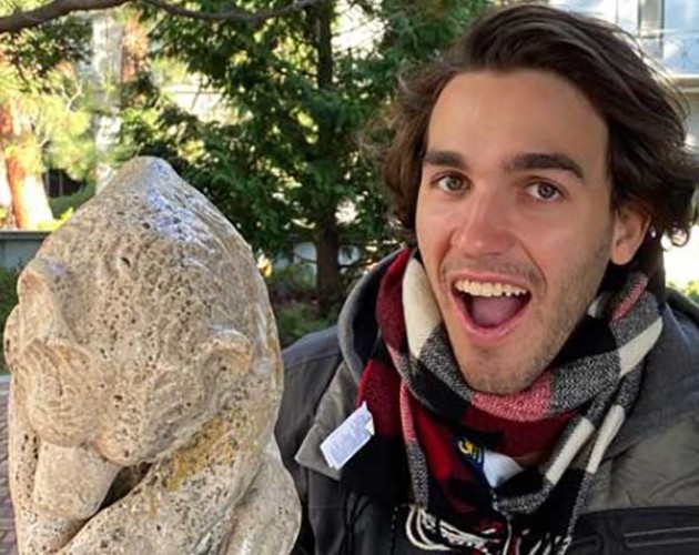 Marcelo Reis taking a selfie with a Cal Bear