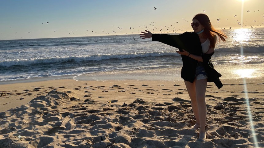 Sibble hanging out the beach near the iconic Golden Gate Bridge